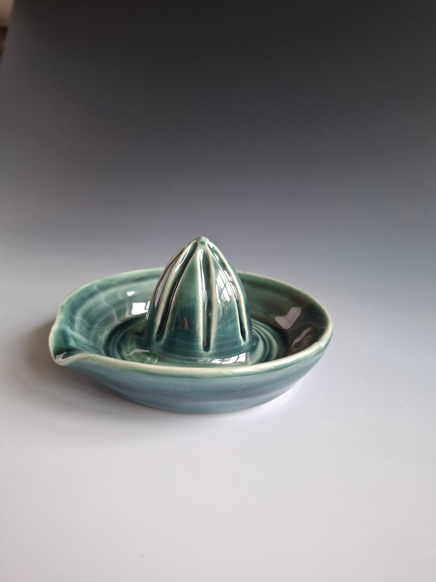 Forest Green Lemon Juicer