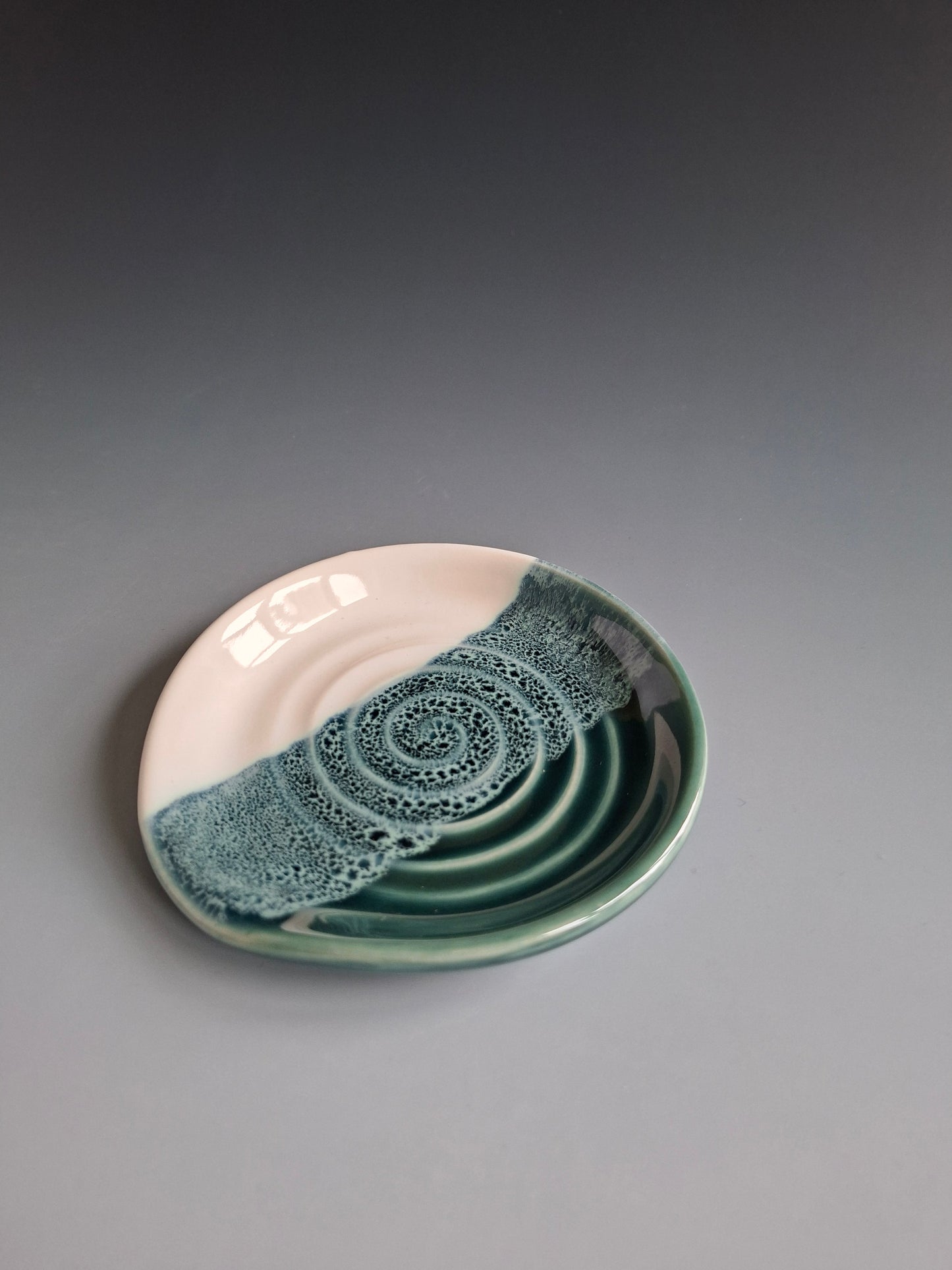 Green Wave Spoon Rest