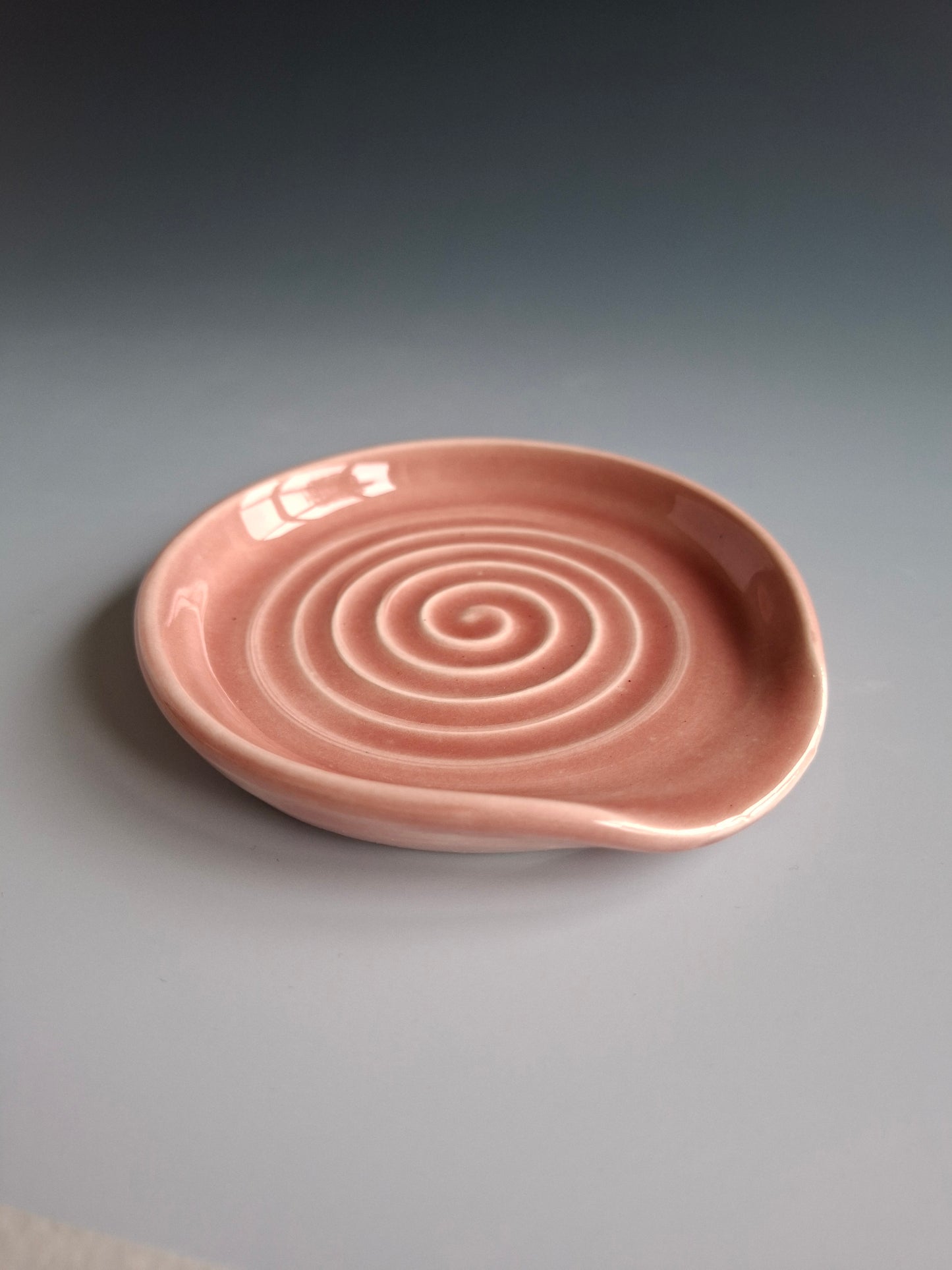 Dusky Pink Spiral Spoon Rest